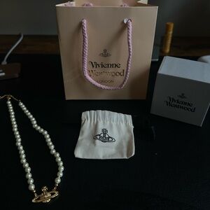 Vivienne Westwood Mini Bas Pearl Relief Choker Gold
